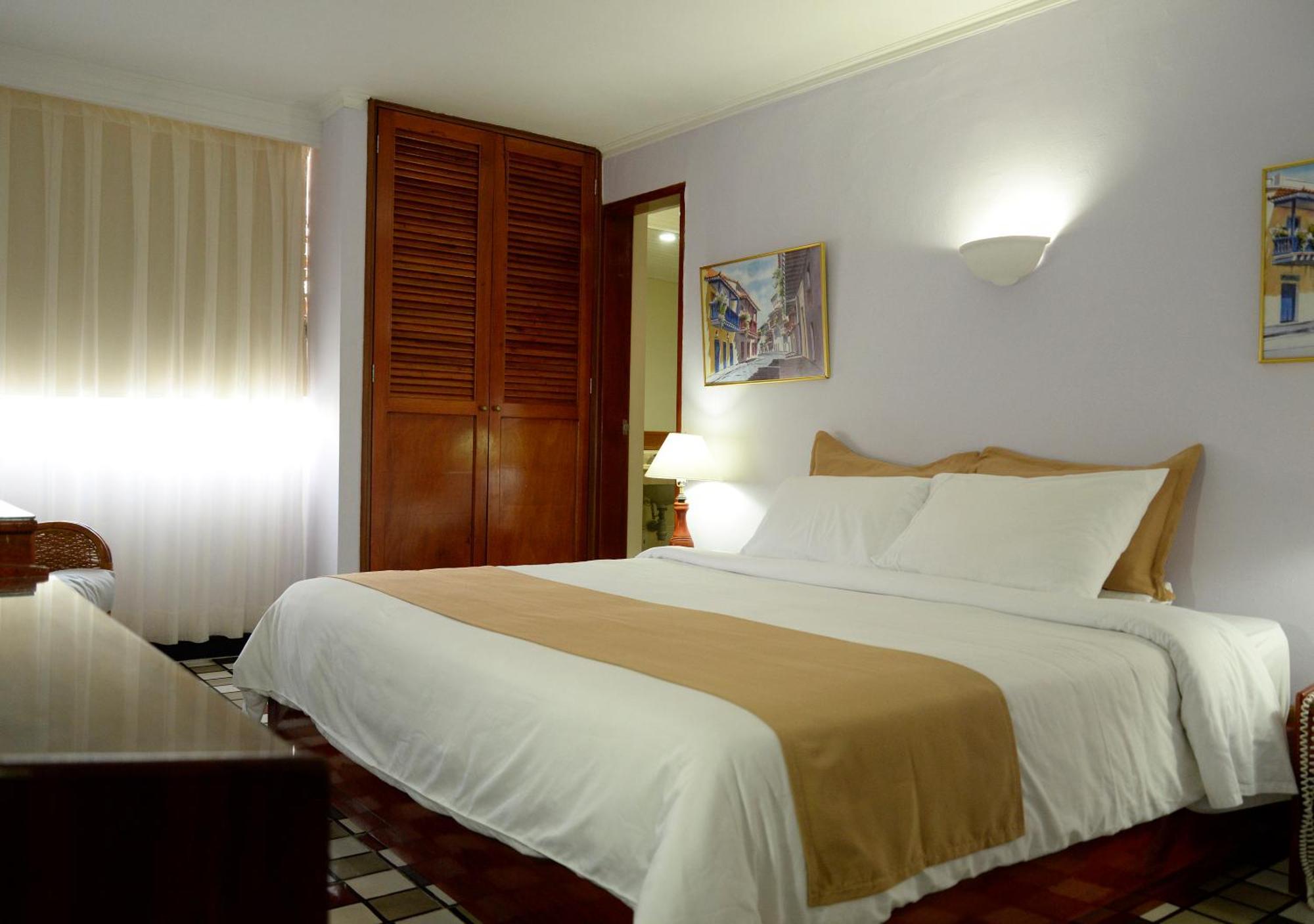 Hotel Bahia Картахена Номер фото